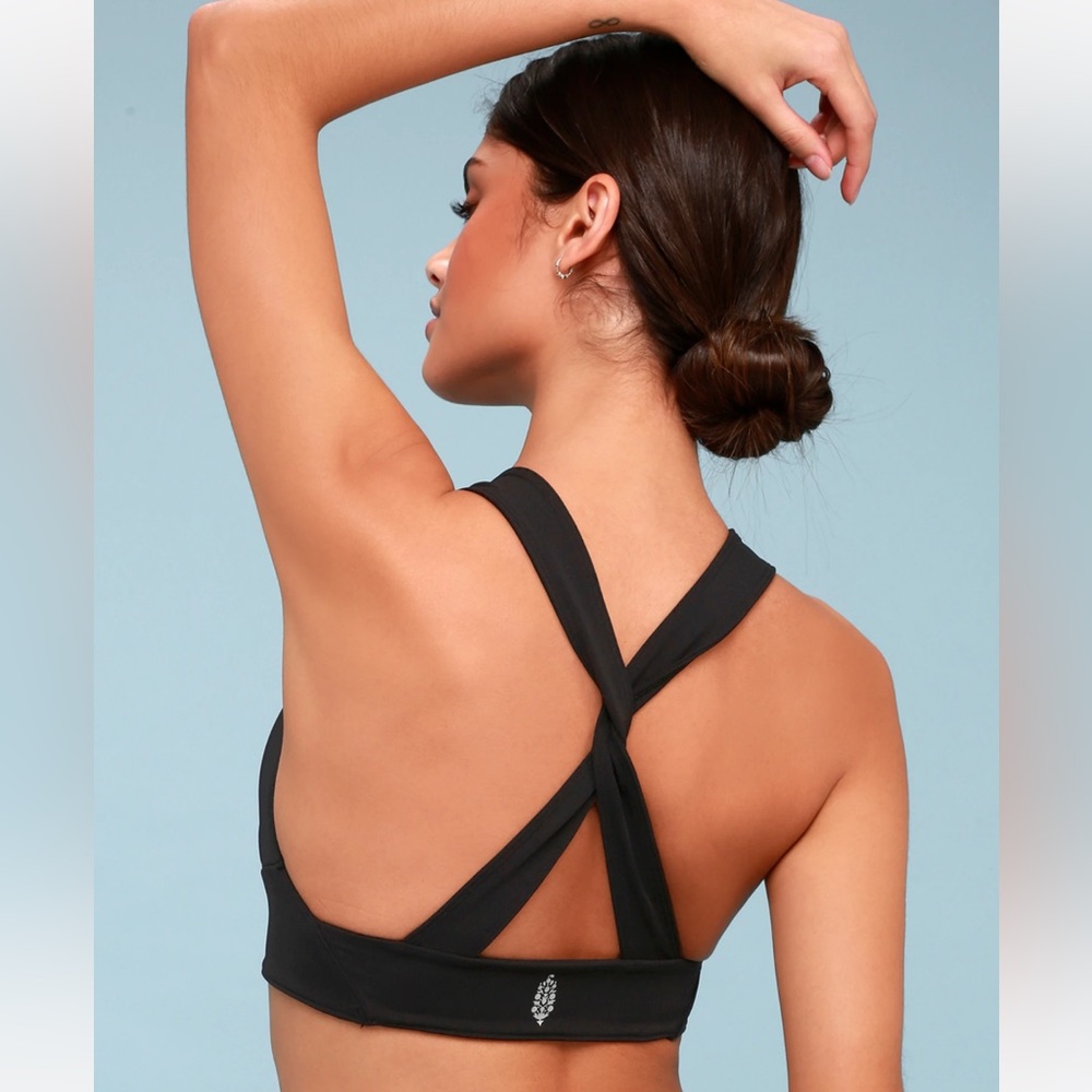 Free People Gidget Black Sports Bra Size Medium